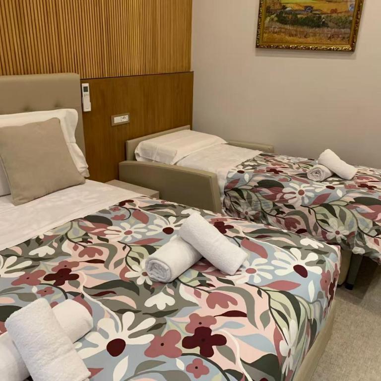 Luxe roma - Camera Matrimoniale Deluxe (2 Adulti + 1 Bambino) - 8