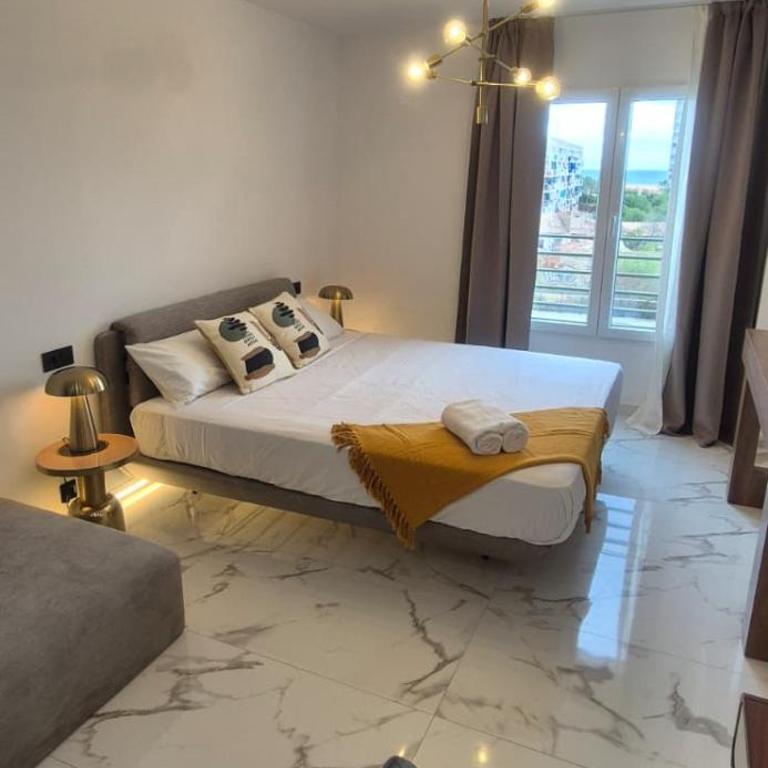 Elegant room in Alicante - AC, Wifi & Comfort - Habitación Doble - 13