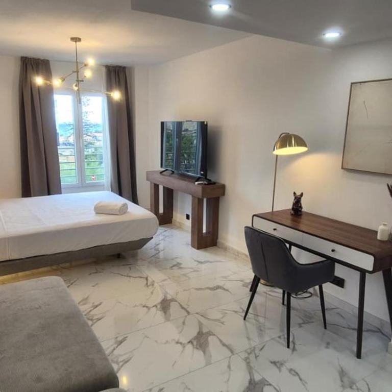 Elegant room in Alicante - AC, Wifi & Comfort - Habitación Doble - 5