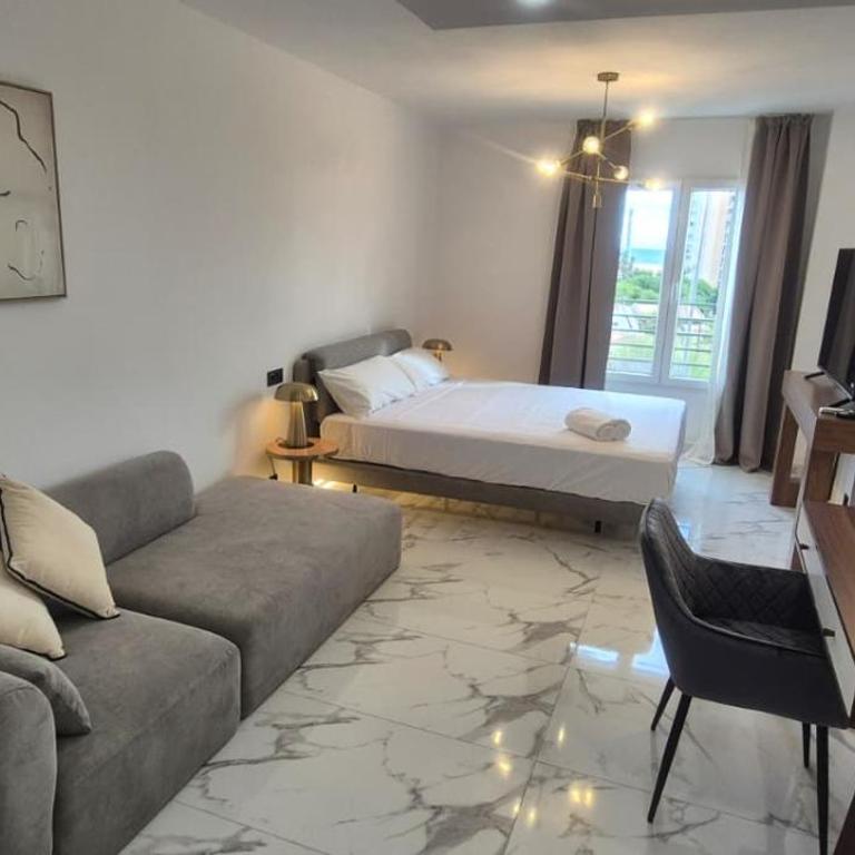 Elegant room in Alicante - AC, Wifi & Comfort - Habitación Doble - 3