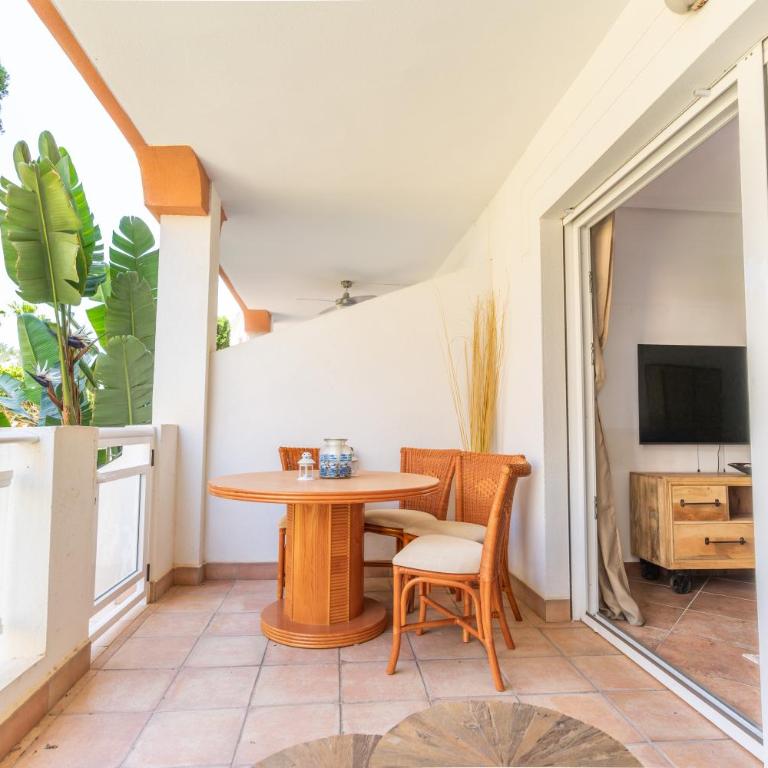 1HAB premium, checkin autónomo, acceso directo a playa, parking, terraza y piscina - Apartamento de 1 dormitorio - 26
