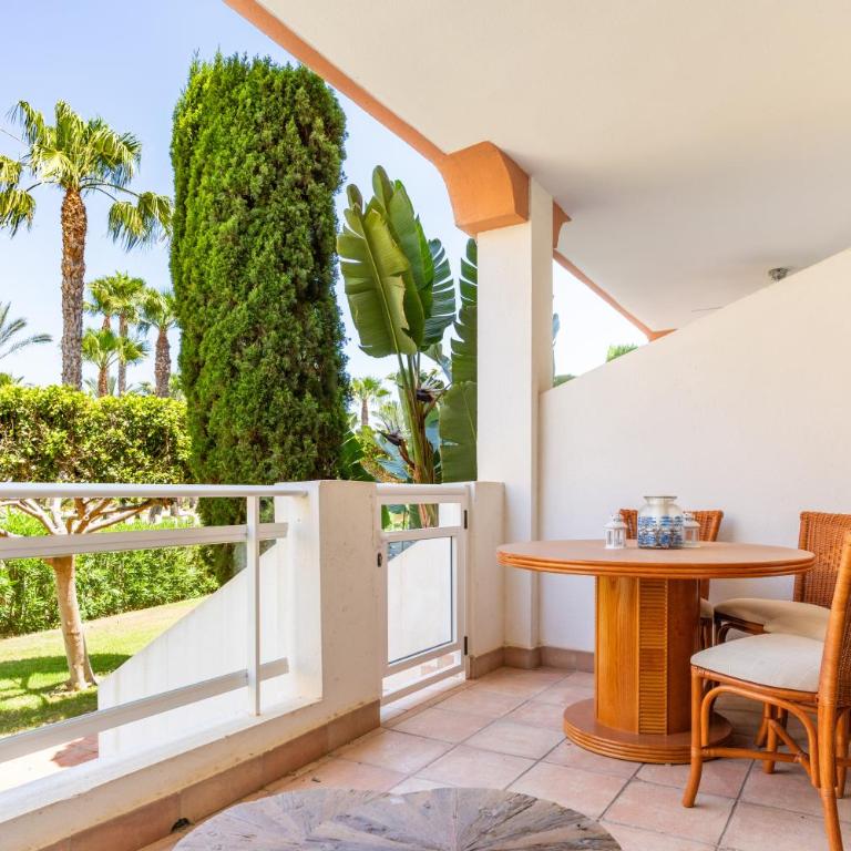 1HAB premium, checkin autónomo, acceso directo a playa, parking, terraza y piscina - Apartamento de 1 dormitorio - 34