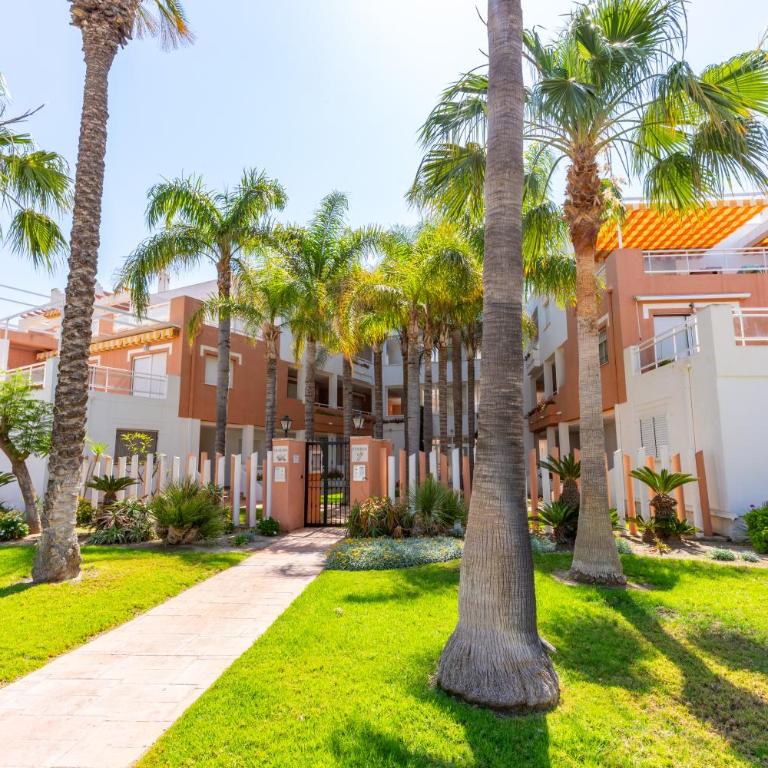 1HAB premium, checkin autónomo, acceso directo a playa, parking, terraza y piscina - Apartamento de 1 dormitorio - 35
