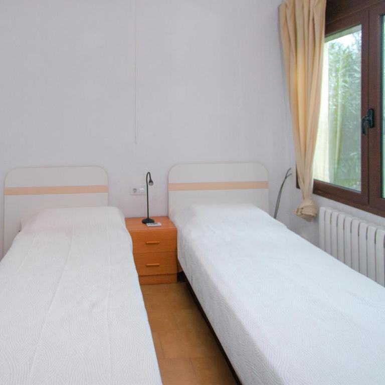 EMPORION PUIGSESFORQUES House in Calonge Spacious and bright - Three-Bedroom House - 22