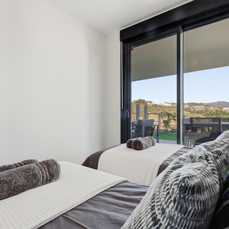 006 Modern 3 Bed Calanova Golf Apartment - Appartement 3 Chambres avec Vue sur la Montagne - 11