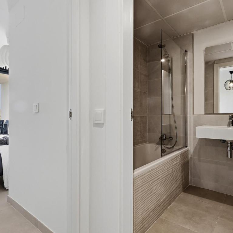 006 Modern 3 Bed Calanova Golf Apartment - Appartement 3 Chambres avec Vue sur la Montagne - 17