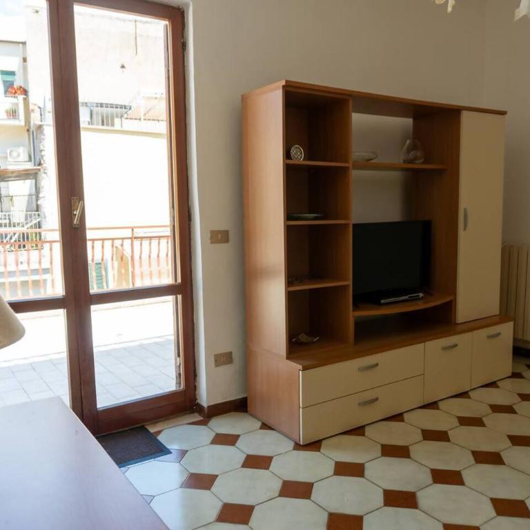 Casa con giardino e ampio terrazzo - A Casa di Ugo - Appartamento - 6