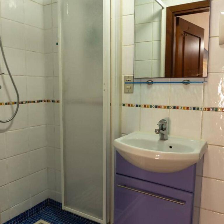Casa con giardino e ampio terrazzo - A Casa di Ugo - Appartamento - 22