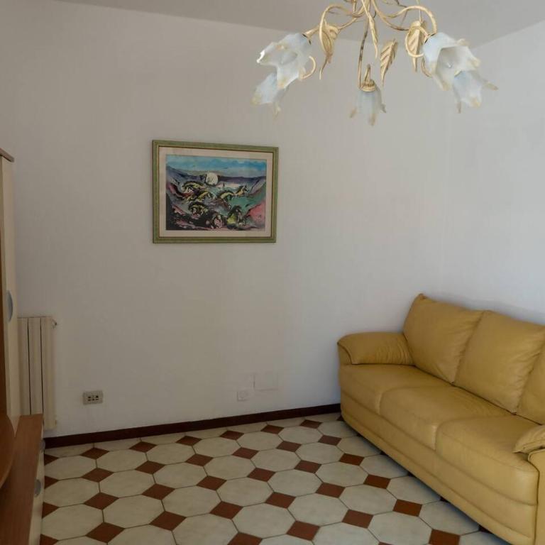 Casa con giardino e ampio terrazzo - A Casa di Ugo - Appartamento - 24