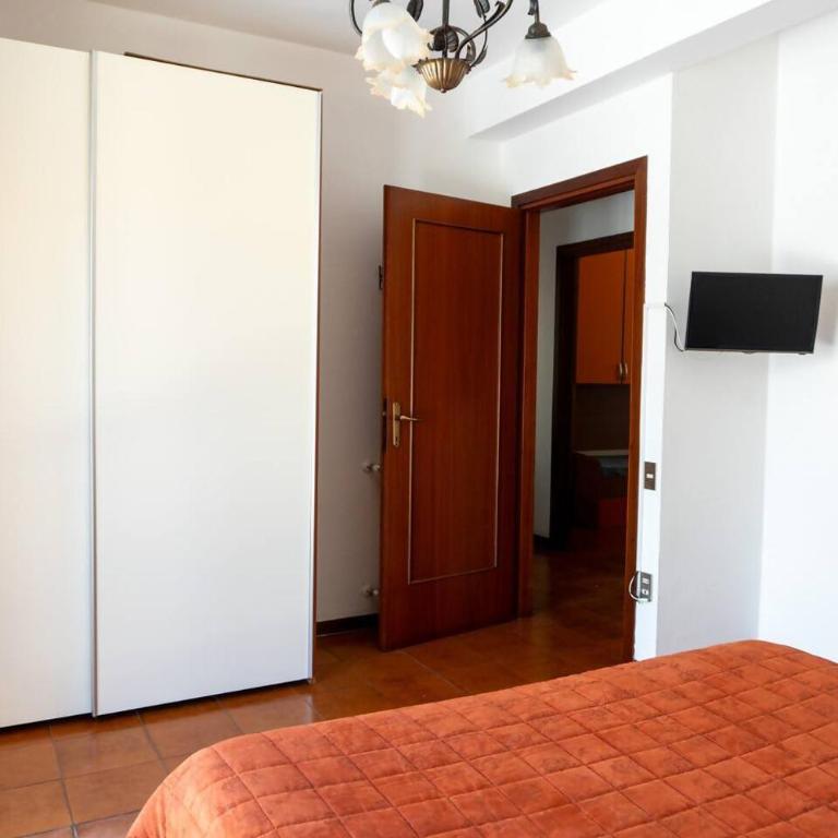 Casa con giardino e ampio terrazzo - A Casa di Ugo - Appartamento - 30