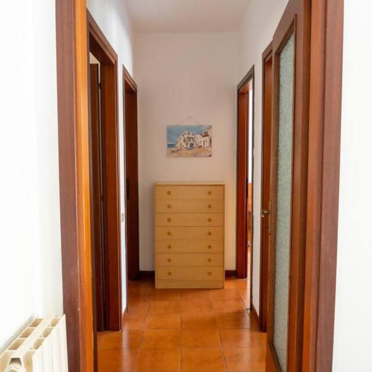 Casa con giardino e ampio terrazzo - A Casa di Ugo - Appartamento - 27