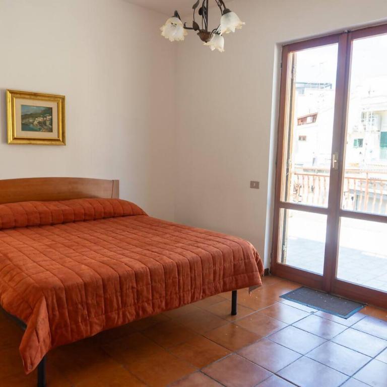 Casa con giardino e ampio terrazzo - A Casa di Ugo - Appartamento - 32