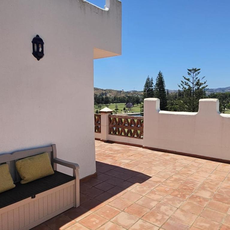 Golf, pool, panoramic terrace, mountain, luxury - Appartement - 33