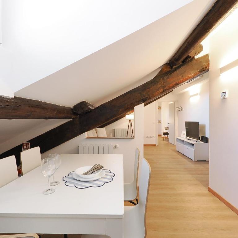 Charming Mansarda - Porta Venezia & Buenos Aires - Appartamento con 1 Camera da Letto - 11
