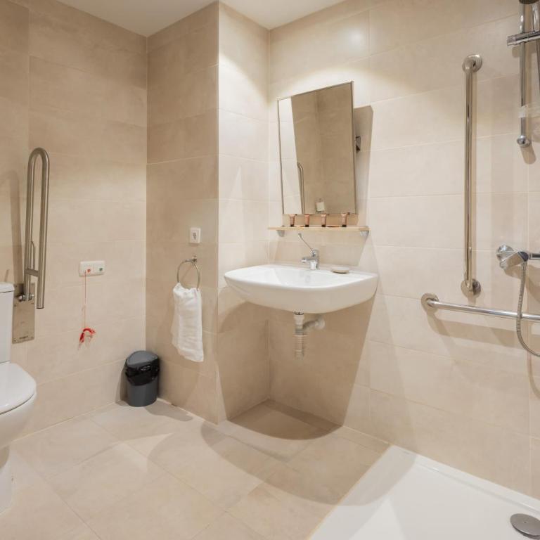 Stephouse Pozuelo Europa - Studio Lit Queen-Size - 15