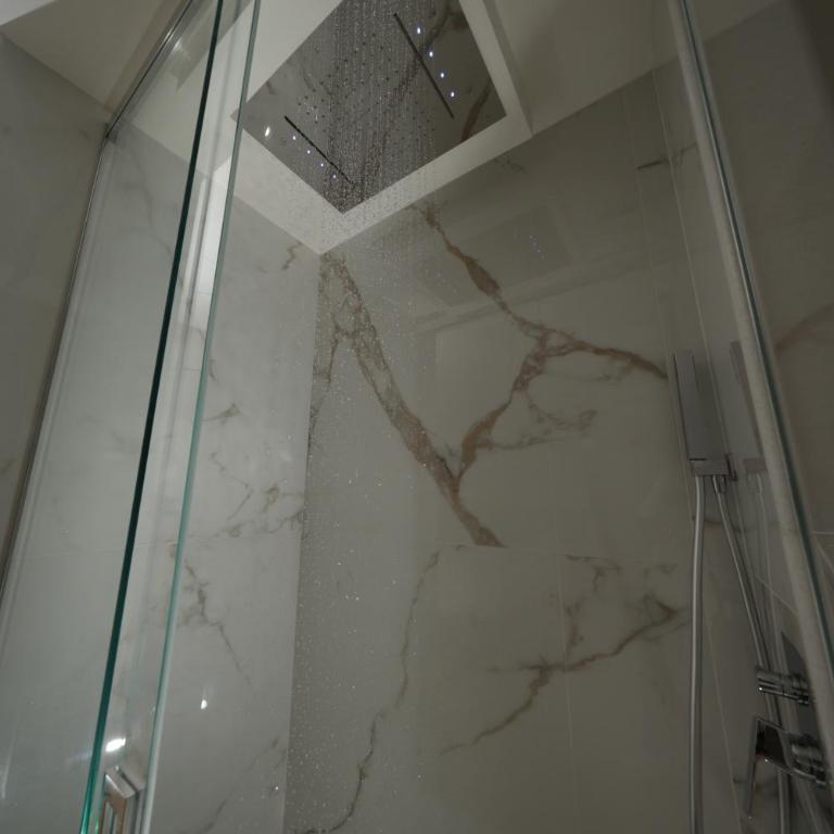 Live in Gaeta - Deluxe One-Bedroom Apartment with City View - 8