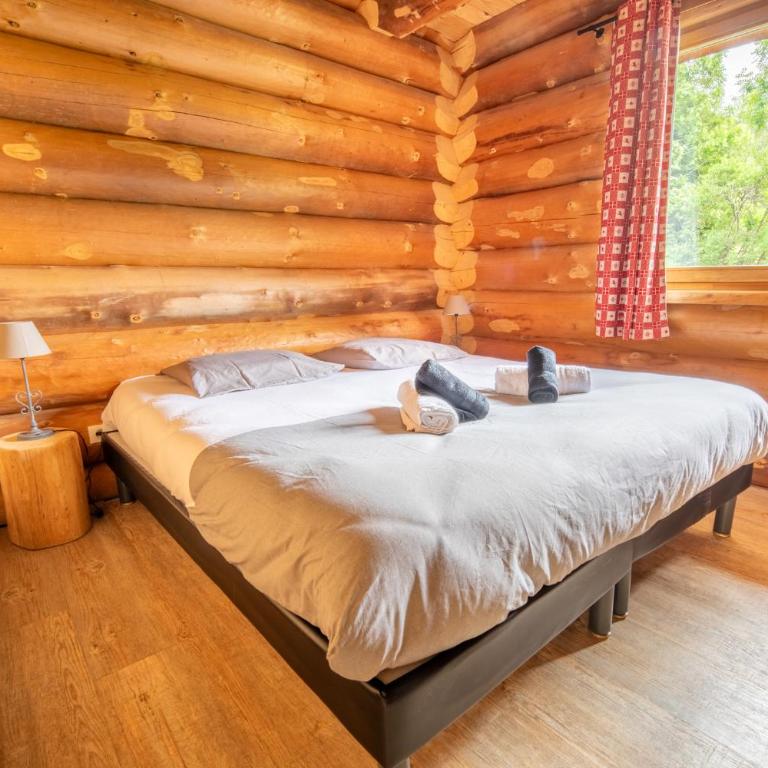 Chalet en rondins, proche des pistes, 8p - Chalet 3 Chambres - 11