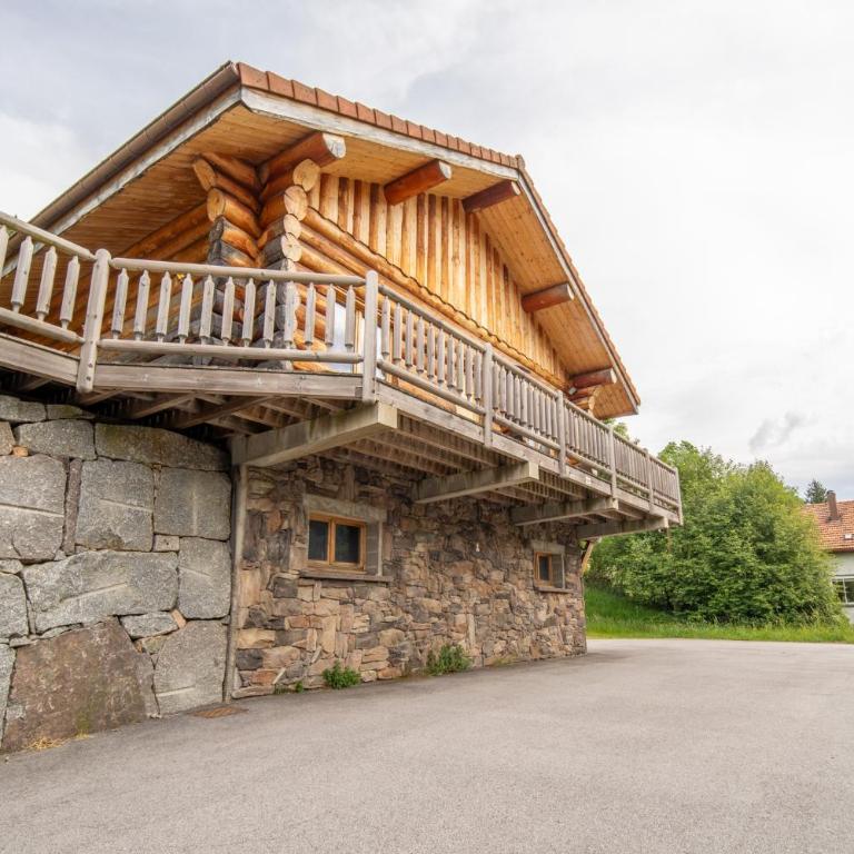 Chalet en rondins, proche des pistes, 8p - Chalet 3 Chambres - 29