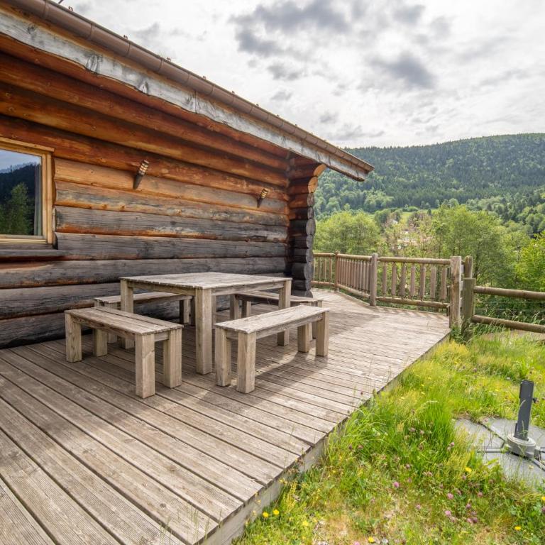 Chalet en rondins, proche des pistes, 8p - Chalet 3 Chambres - 30