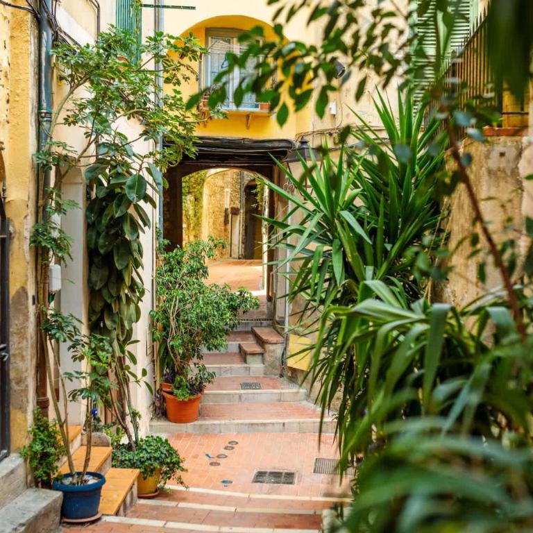 Le Seize, cosy studio au coeur de la vieille ville de Menton - Appartement 1 Chambre - 34
