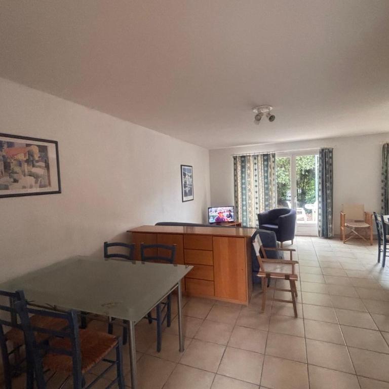 Bright house with terrace and garden in Fréjus - Ferienhaus - 3