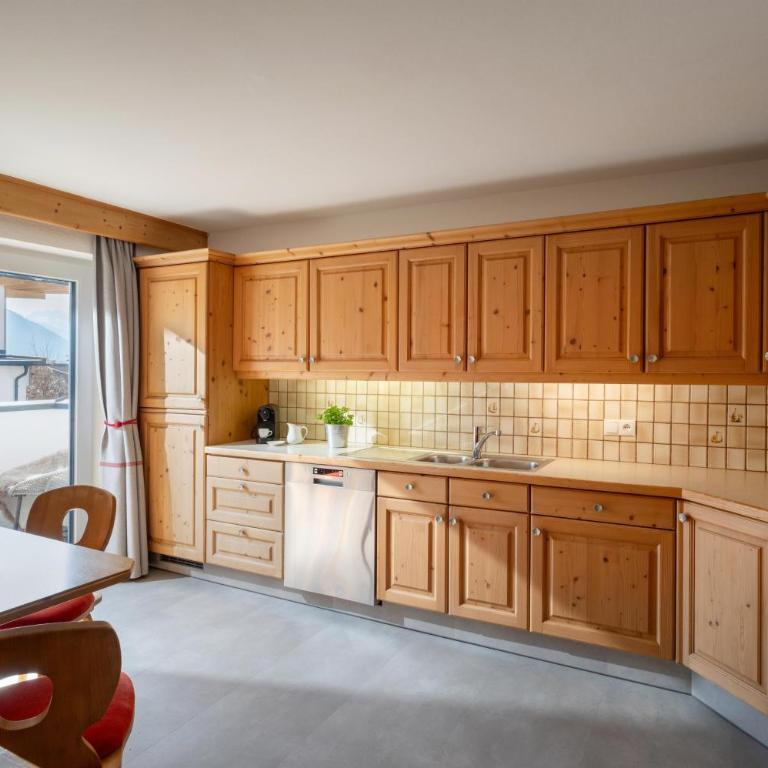 Ferienwohnungen Roko - Standard Apartment with Shower - 7