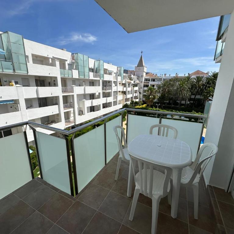 Bonito apartamento con piscina comunitaria AV 92 - Apartamento - 19