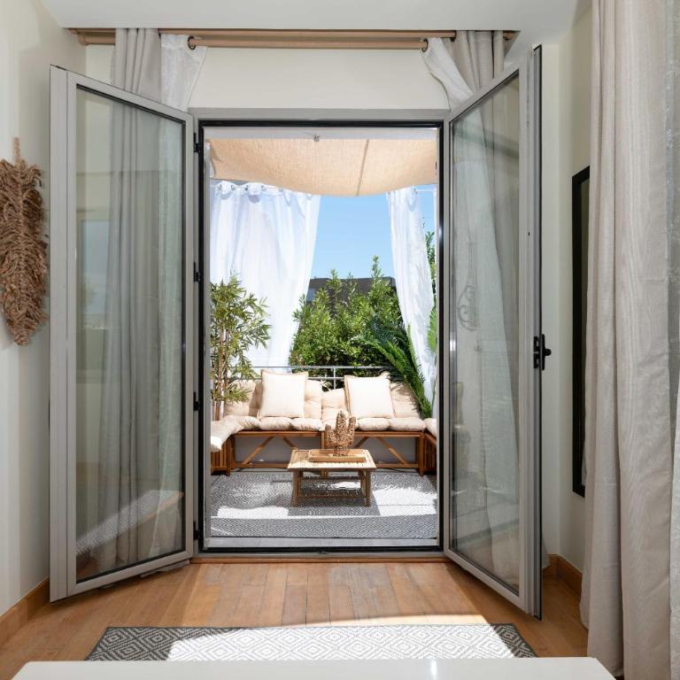 Le Cocoon Balinais - 2-Bedroom Apartment with Terrace (Sleeps 4) - Le Cocoon | Mandara Beach Residence - 14