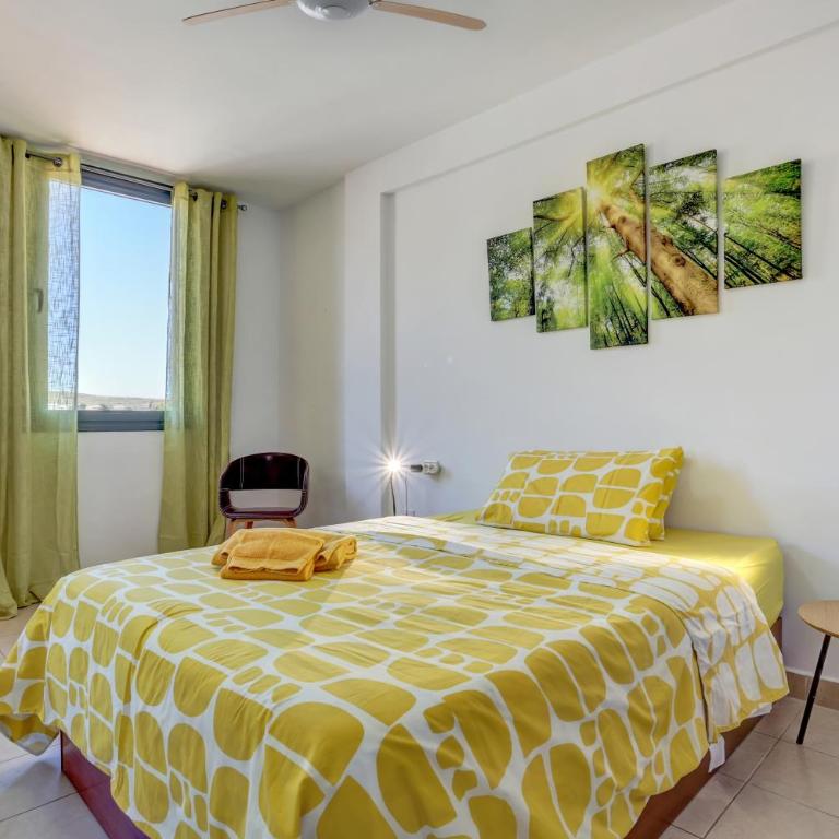 El Castillo - Near Golf & Beaches in South Tenerife - Three-Bedroom House - 3