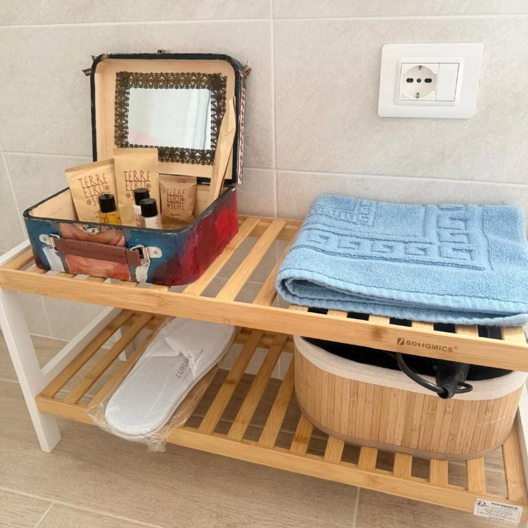 Queen of Dreams - Single Room with Private Bathroom - 16