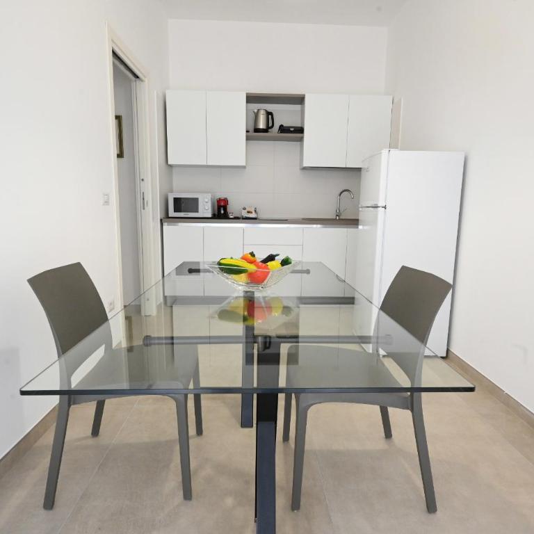 MELO 48 - Deluxe One-Bedroom Apartment with City View - 3