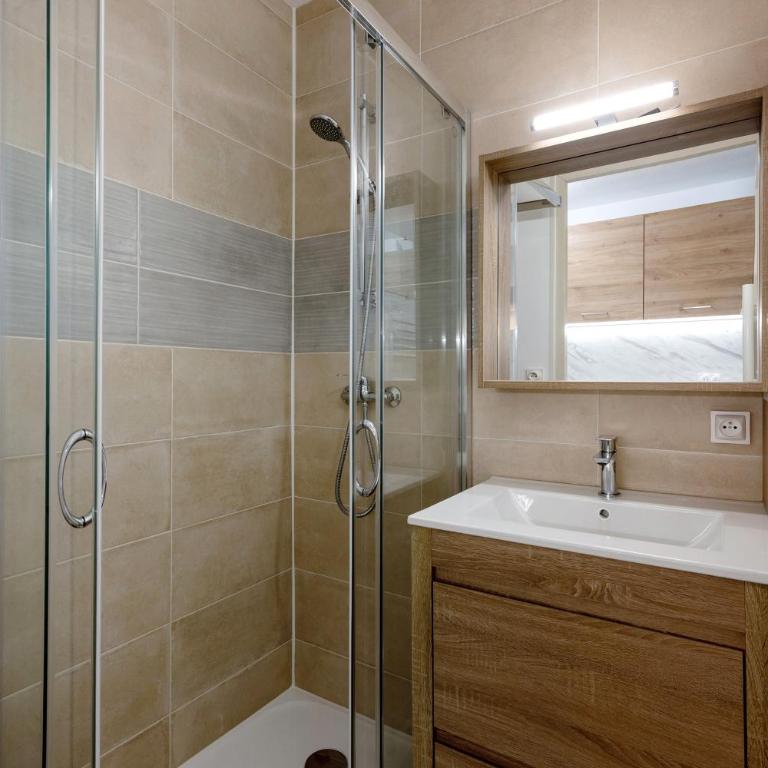 Appartement Proche Des Pistes - Appartement 1 Chambre Supérieur avec Balcon - 17