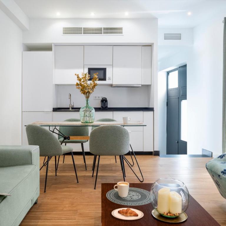 Spacious duplex – 2 Private Bathrooms - Workspace - Apartamento - 3