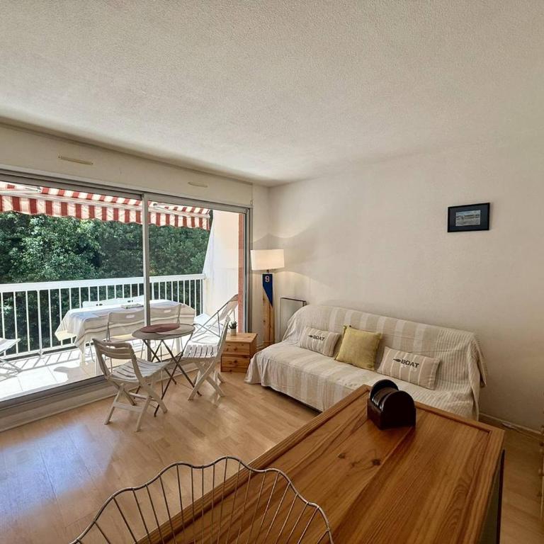 Studio Cabine à Arcachon, Proche Centre, Balcon ensoleillé, Parking, à 600m de la Plage - FR-1-433-98 - Studio - 6