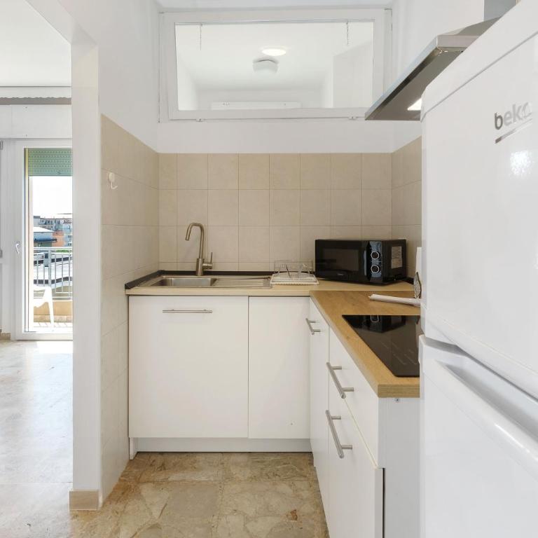Appartamento 42 - Appartamento Deluxe con 2 Camere da Letto e Balcone - 9