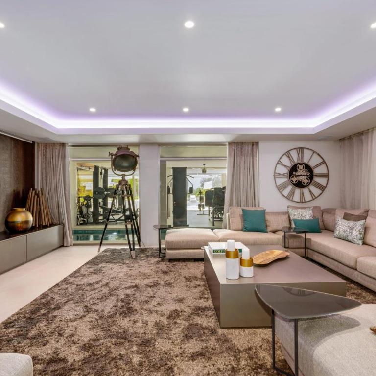All About Villa Serenity - Villa - 50