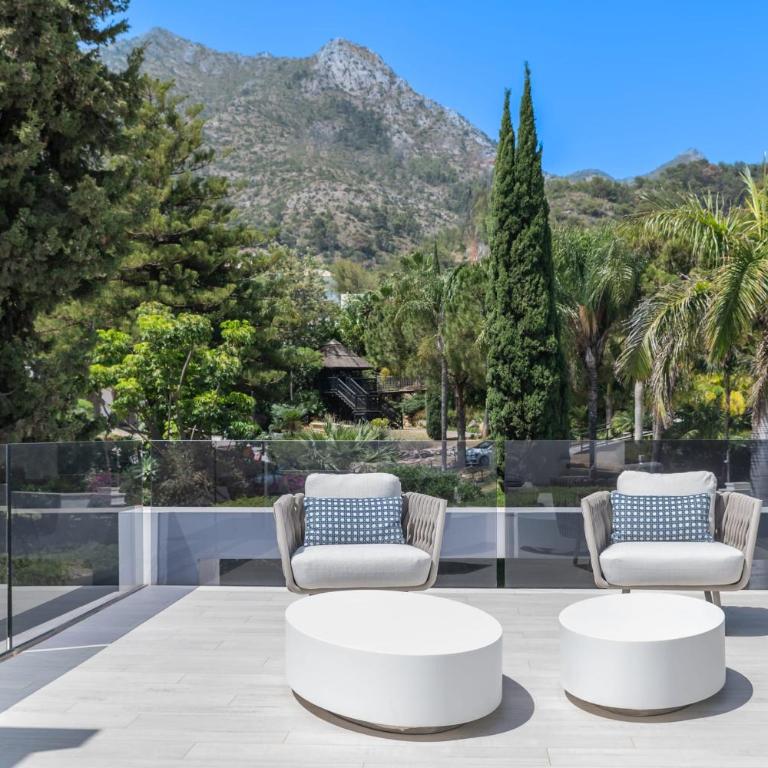 All About Villa Serenity - Villa - 76