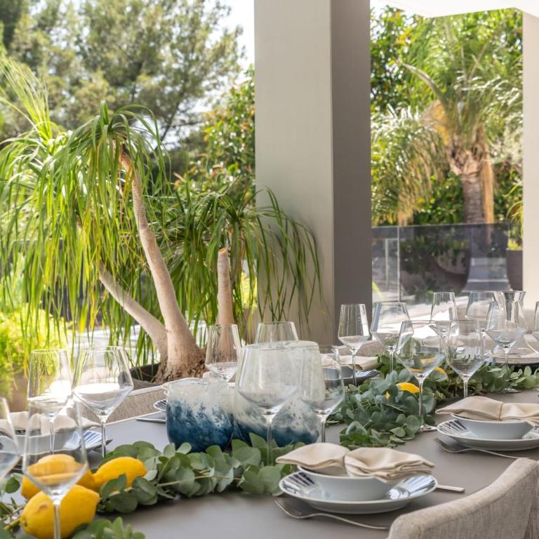 All About Villa Serenity - Villa - 17