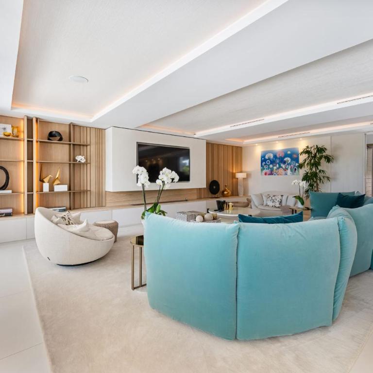 All About Villa Serenity - Villa - 8