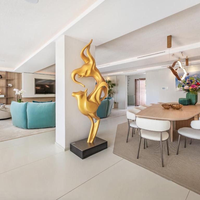 All About Villa Serenity - Villa - 9
