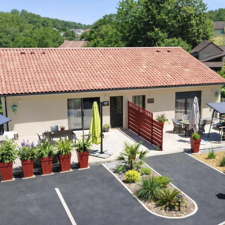 Gîte Geai des Chênes La Bayardine - Two-Bedroom House - 1