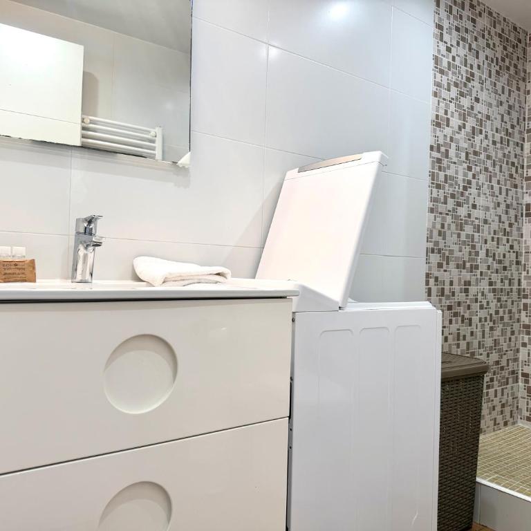 Bright two bedroom apartment for 5 people - Apartamento de 2 dormitorios con vistas al jardín - 8