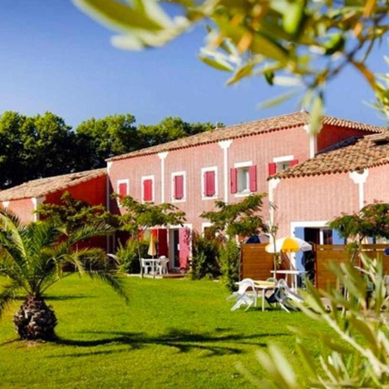 Maison de vacances au sein d'un complexe loisir - Maison de Vacances - 1