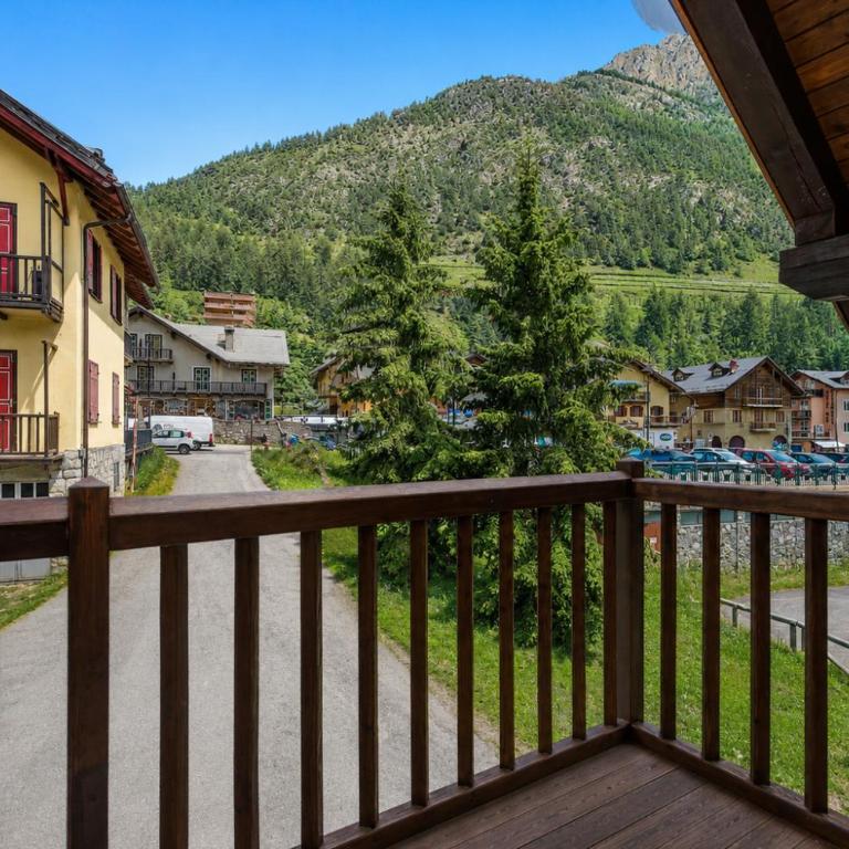 Hostdomus - Chalet Claviere - Appartement 3 Chambres - 34
