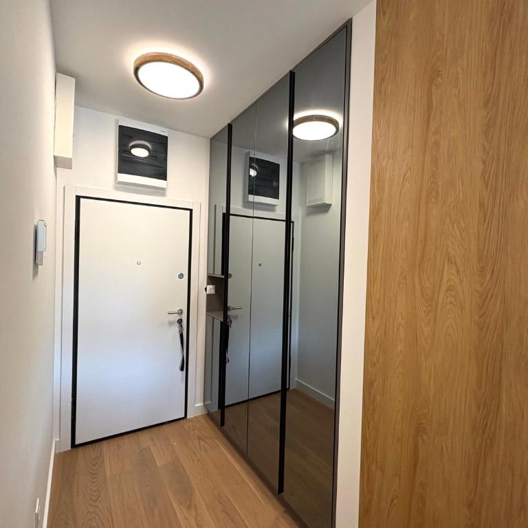 Luxury 2BR Sea View & Garage & Twin Towers Becici - Appartement 2 Chambres avec Terrasse et Vue sur la Mer - 19