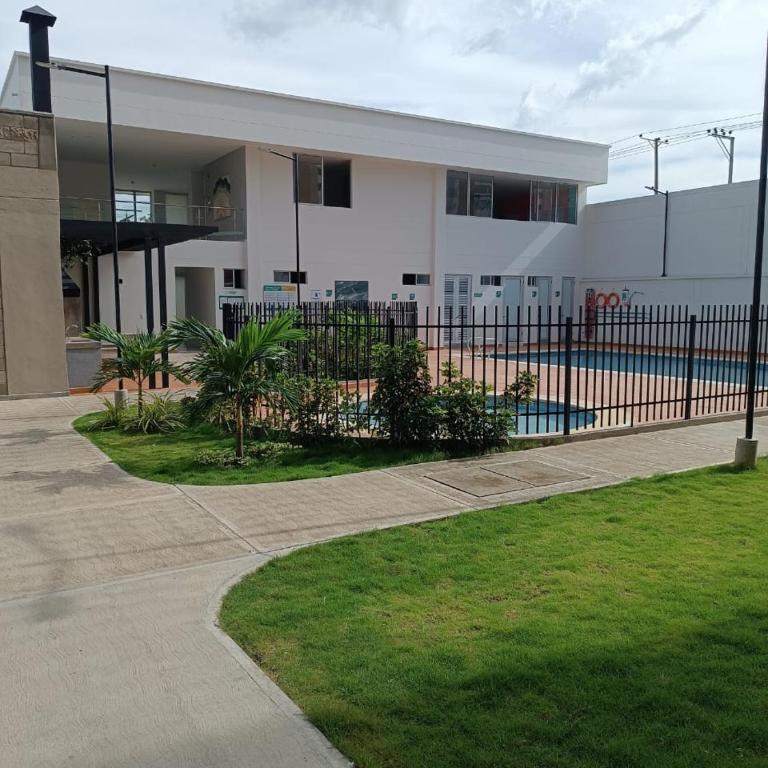 Apartamento cómodo, cerca aeropuerto, Wifi - Apartamento de 2 dormitorios - 3