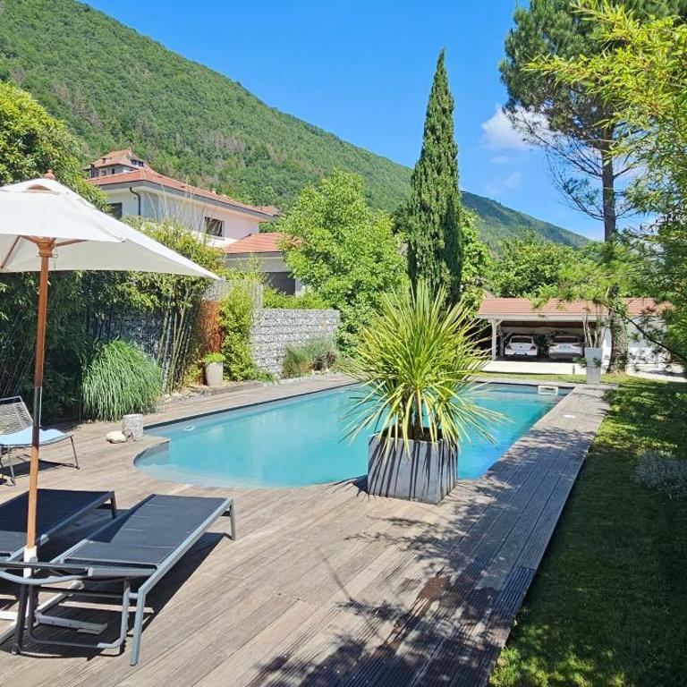 Villa Blanche - Entre montagne piscine et calme - Villa - 1