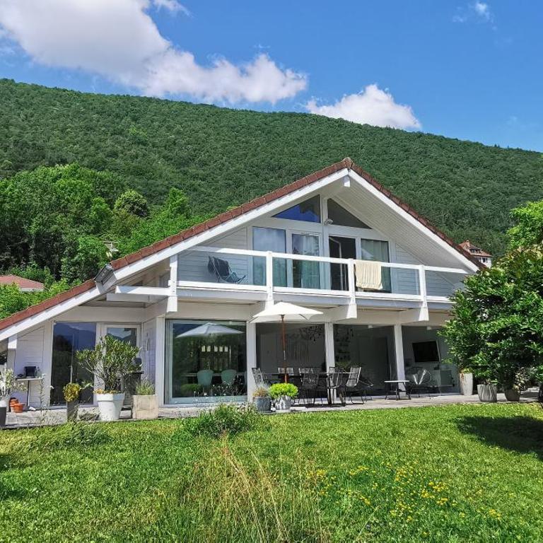 Villa Blanche - Entre montagne piscine et calme - Villa - 14