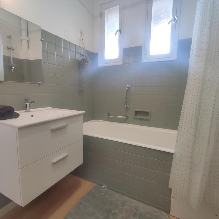 Proche centre, cité et rivières-balcon - Apartamento de 3 dormitorios - 12