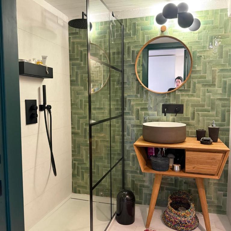 Urban Oasis - One-Bedroom Apartment - 5